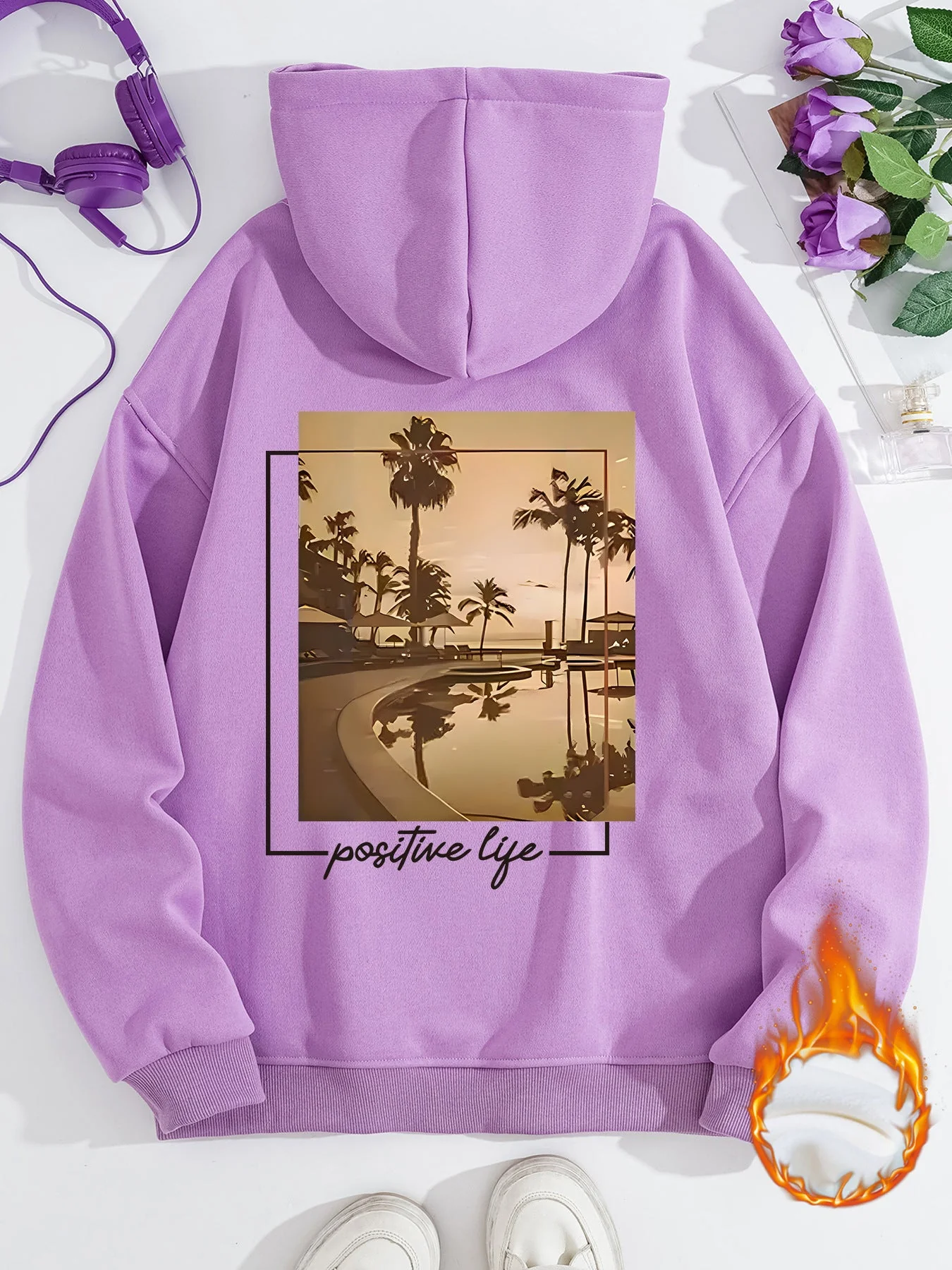 Damen Kapuzenpullover mit urbanem Palmenmotiv und positivem Schriftzug - Image 8