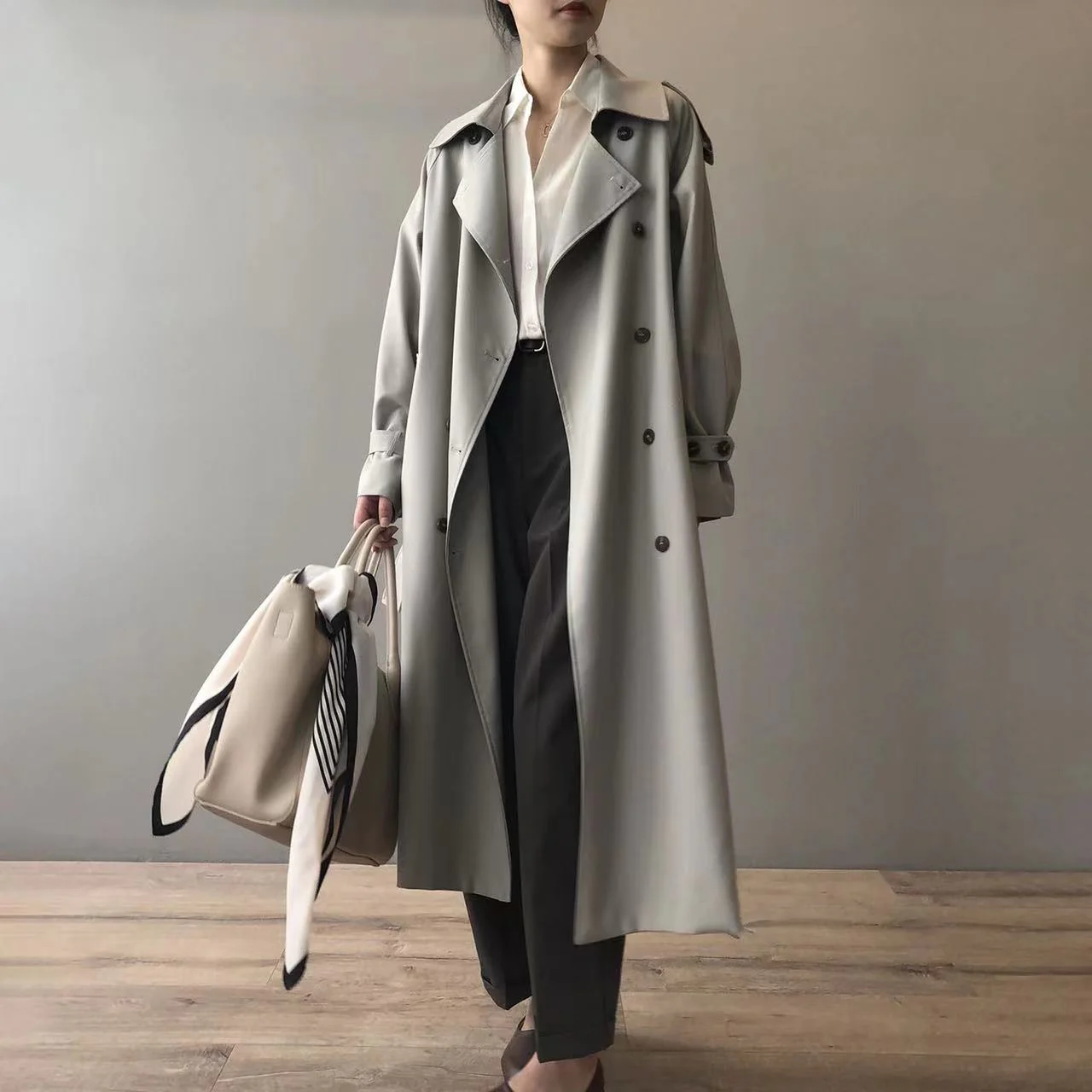 Damen Langer Wasserdichter Trenchcoat | Reverskragen - Image 2