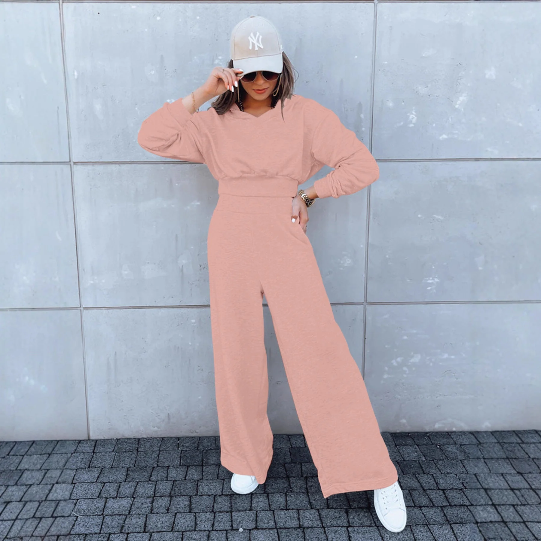 Damen lässiger Jumpsuit mit weitem Bein und praktischer Kapuze - Image 2