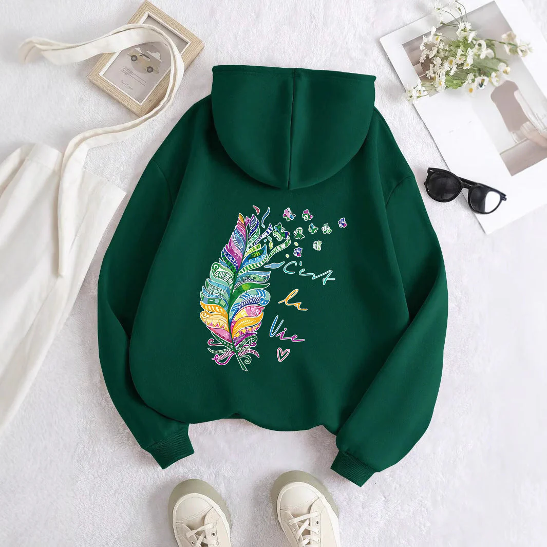 Damen lässiger Kapuzenpullover mit buntem Federdesign und inspirierendem Schriftzug - Image 3