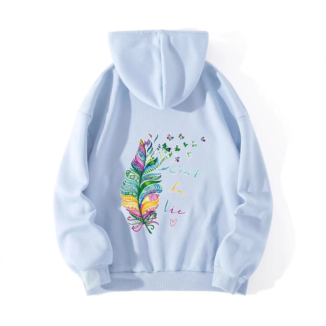 Damen lässiger Kapuzenpullover mit buntem Federdesign und inspirierendem Schriftzug - Image 4