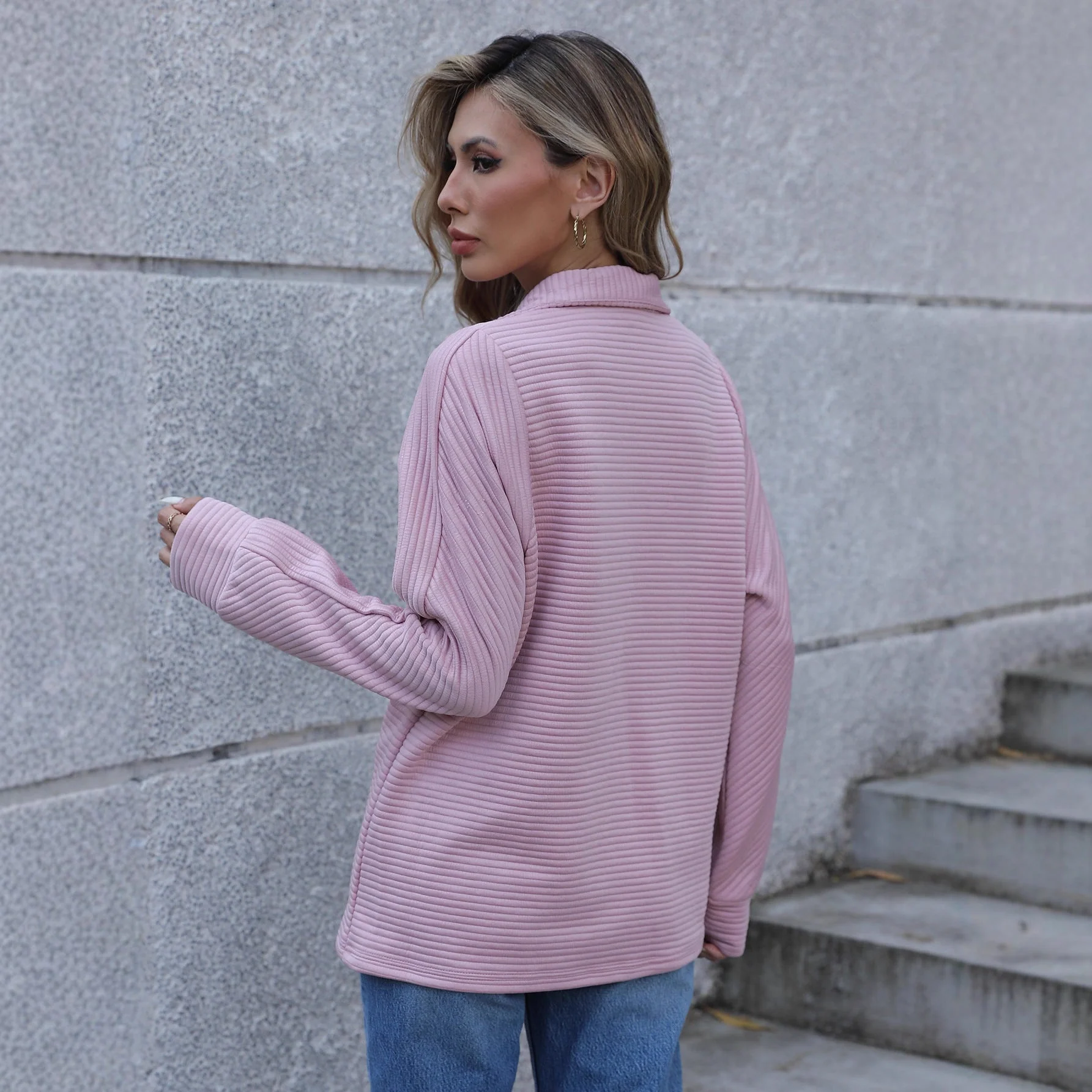 Damen lässiger Pullover mit Reißverschluss und Rippstruktur - Image 2