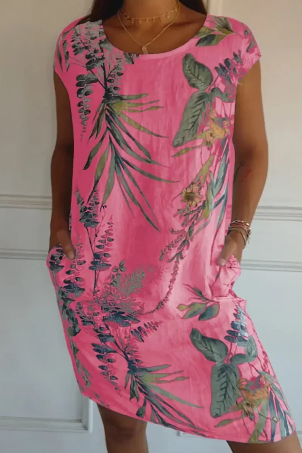 Damen lässiges geblümtes Kleid mit Taschen | Mini - Image 3