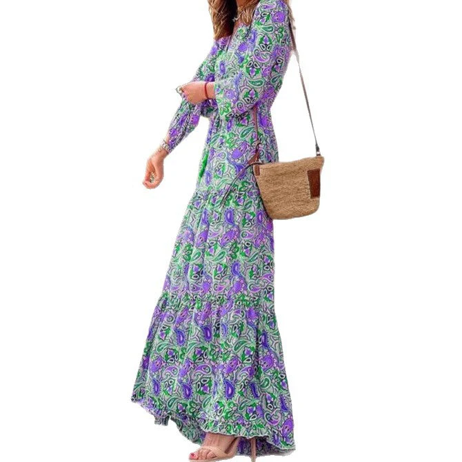 Damen Maxi-Kleid mit traditionellem floralen Muster und V-Ausschnitt - Image 4