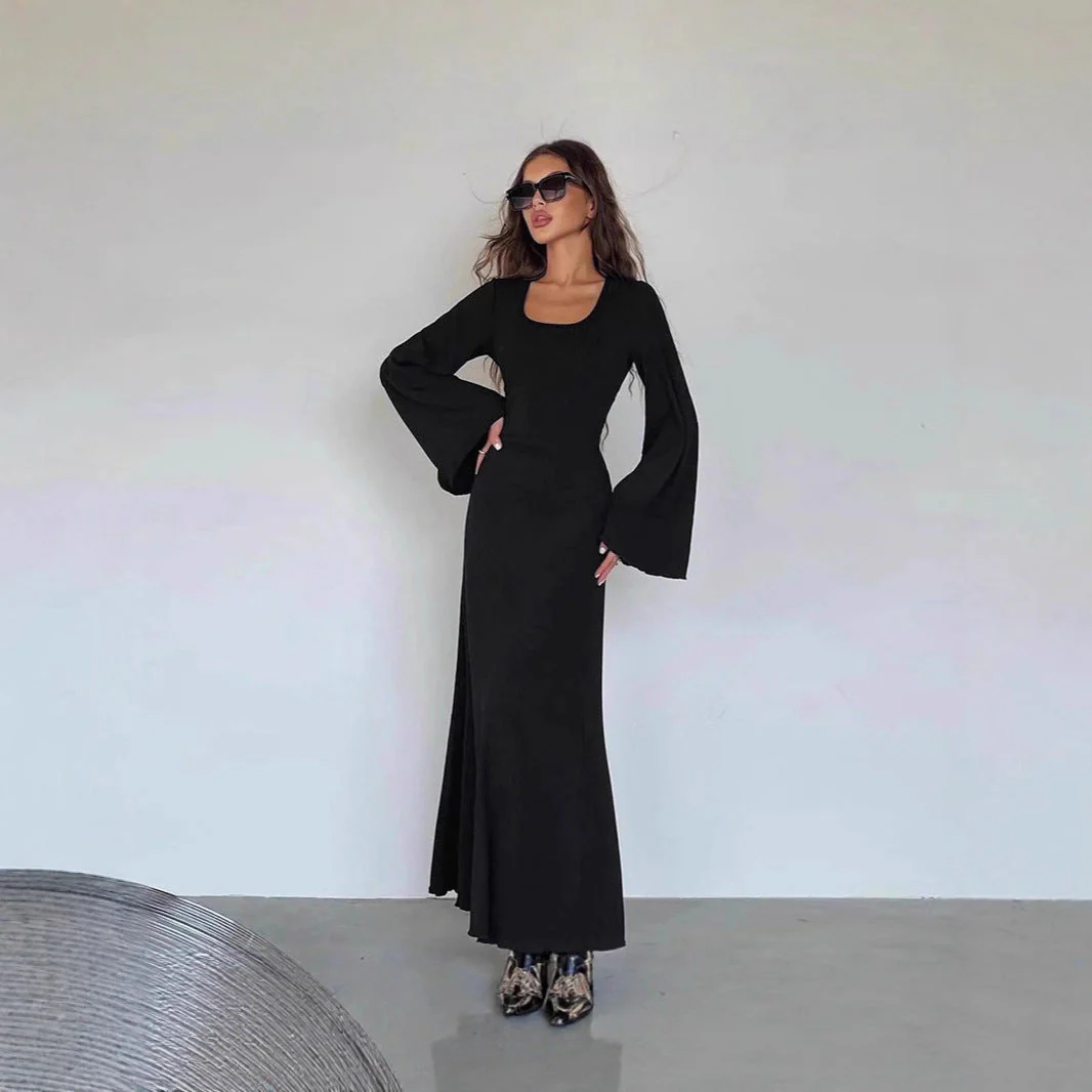 Damen Maxikleid mit weit ausgestellten Ärmeln und eleganten Details - Image 2