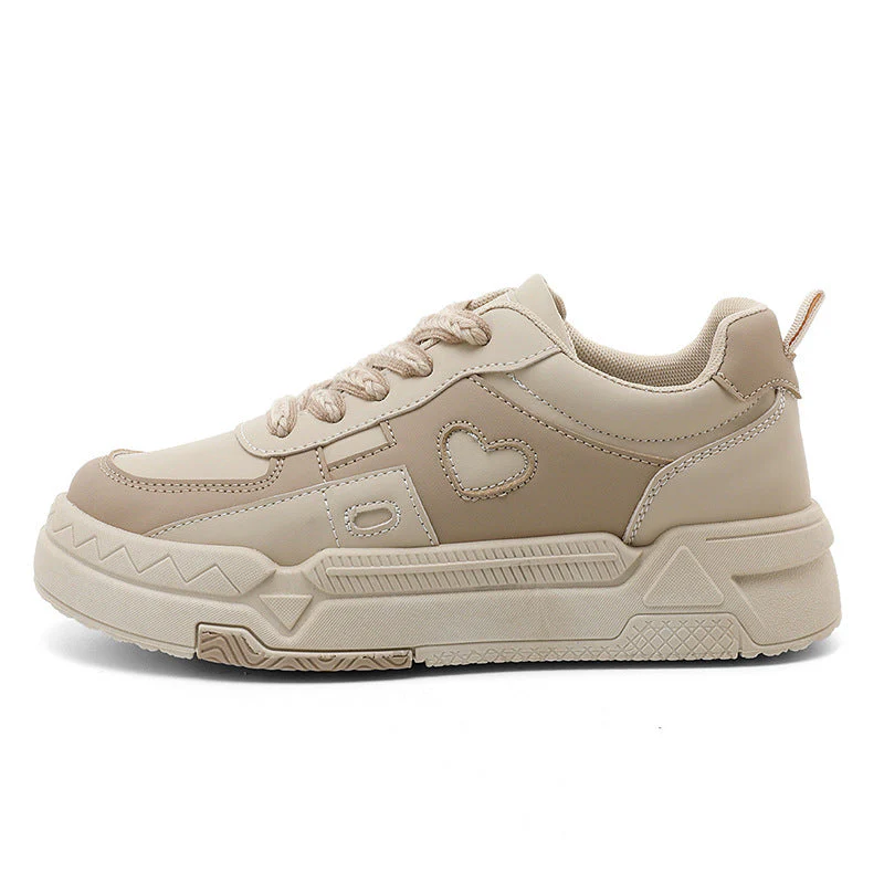 Damen modische Sneaker mit herzförmiger Applikation und robustem Sohlendesign - Image 4