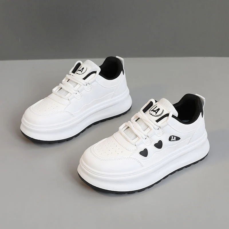 Damen modische Sneakers mit Herz-Applikationen und dämpfender Laufsohle - Image 5