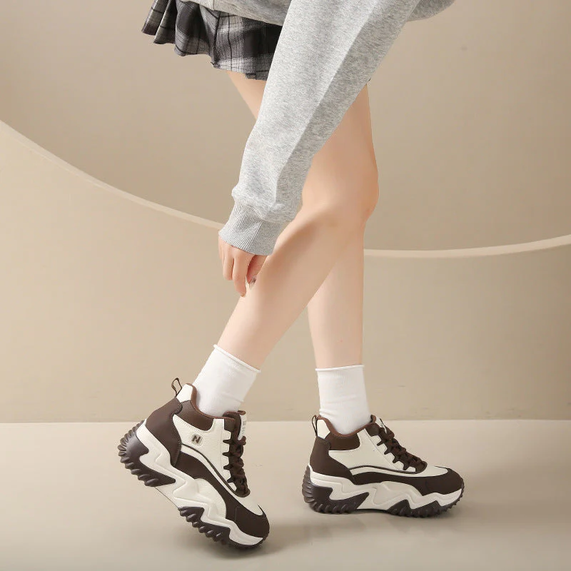 Damen Sportliche High-Top Sneakers mit robustem Profil und dynamischem Design - Image 2