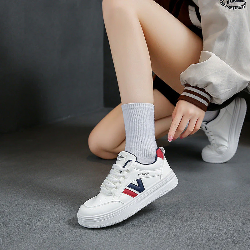 Damen Sportliche Sneaker mit dämpfender Sohle und klassischem Design - Image 2