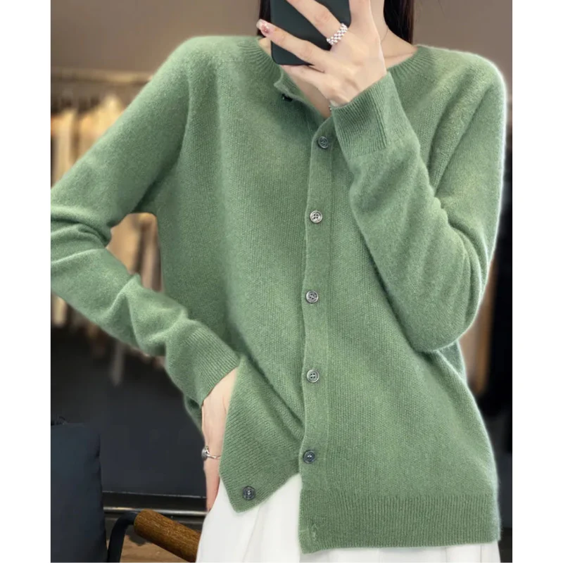 Damen Strickjacke aus Merinowolle – Rundhals-Design für jede Jahreszeit - Image 13