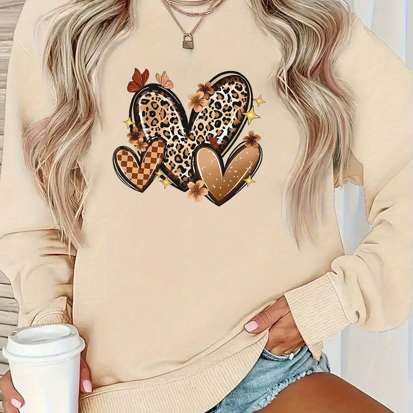 Damen Sweatshirt mit attraktiven Herzmotiven - Image 8