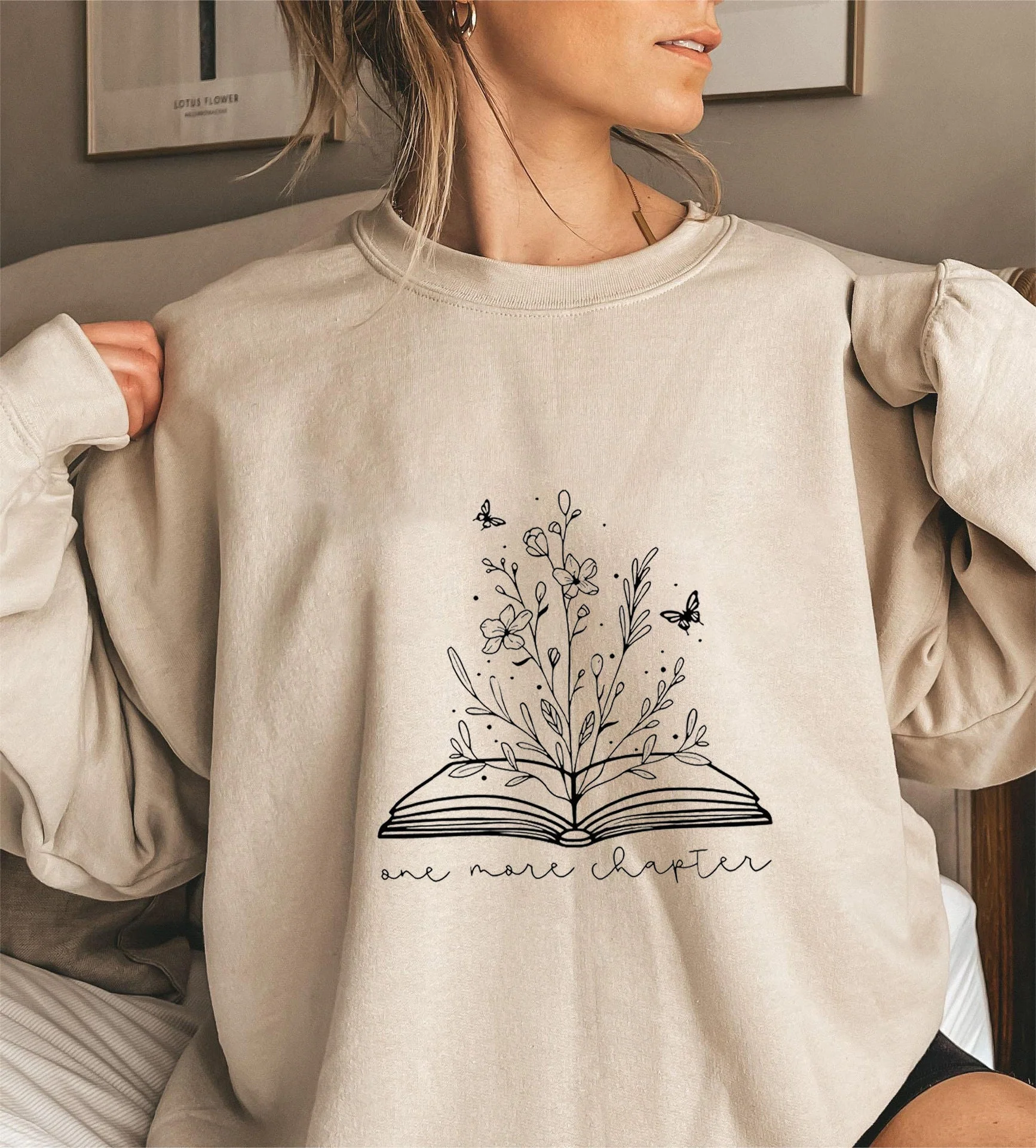 Damen Sweatshirt mit elegantem Blumendesign und inspirierendem Aufdruck - Image 8