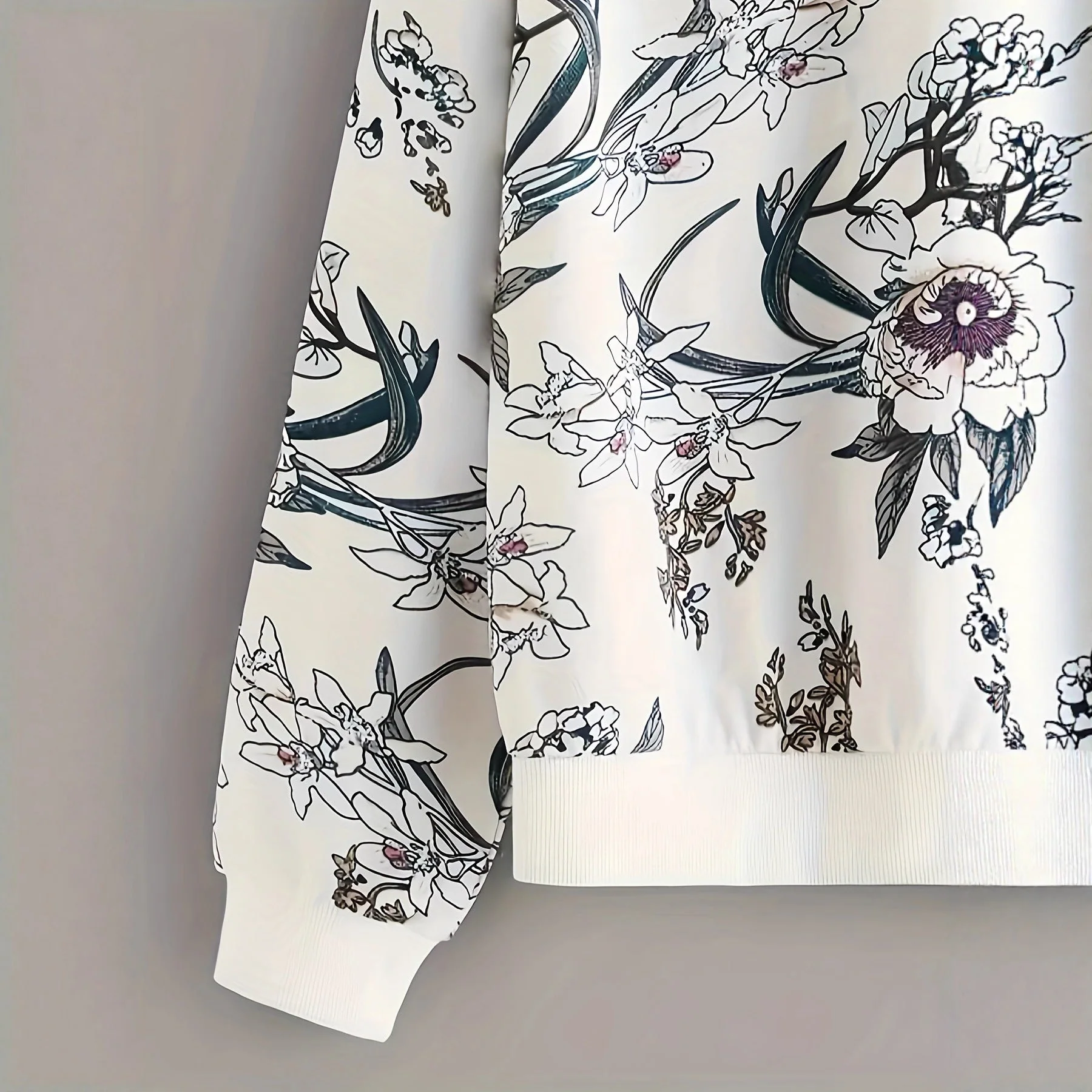 Damen Sweatshirt mit floralem Druck und relaxed Fit - Image 3