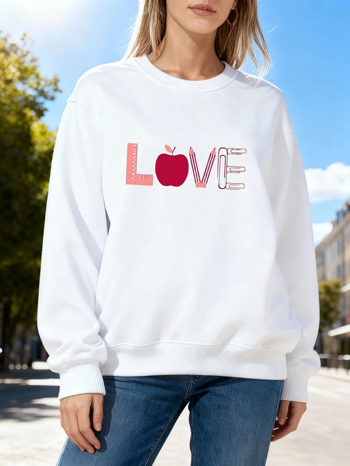 Damen Sweatshirt mit kreativem Love-Motiv - Image 10