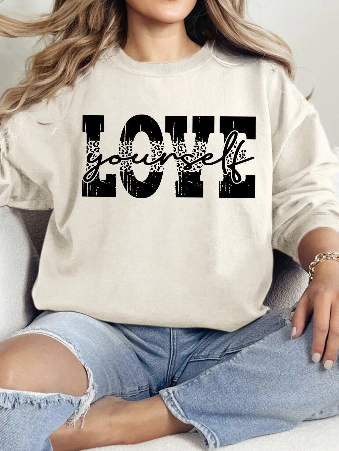 Damen Sweatshirt mit kreativem LOVE-Schriftzug und lässiger Passform - Image 8