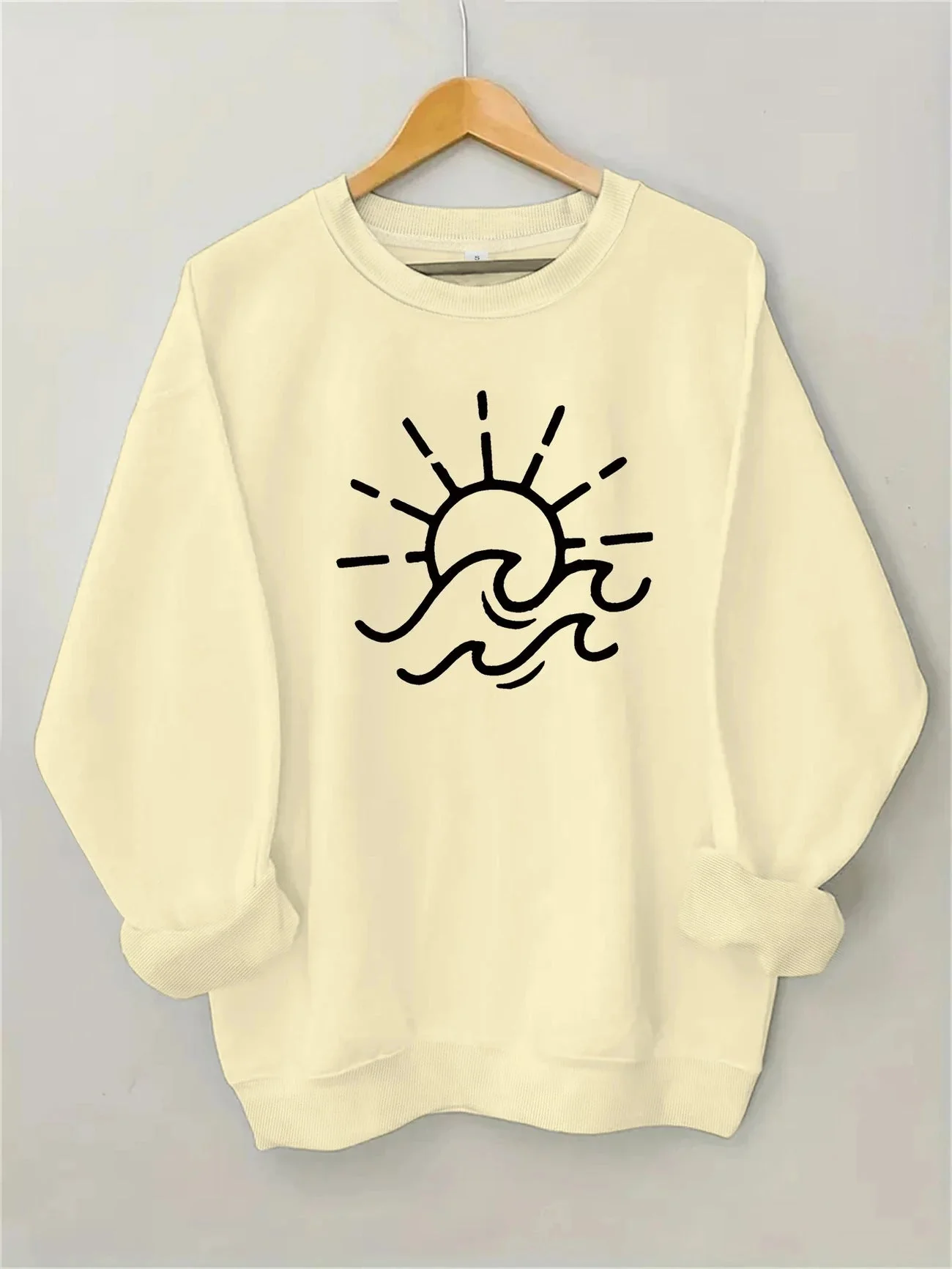 Damen Sweatshirt mit kreativem Sonnen- und Wellenmotiv - Image 6