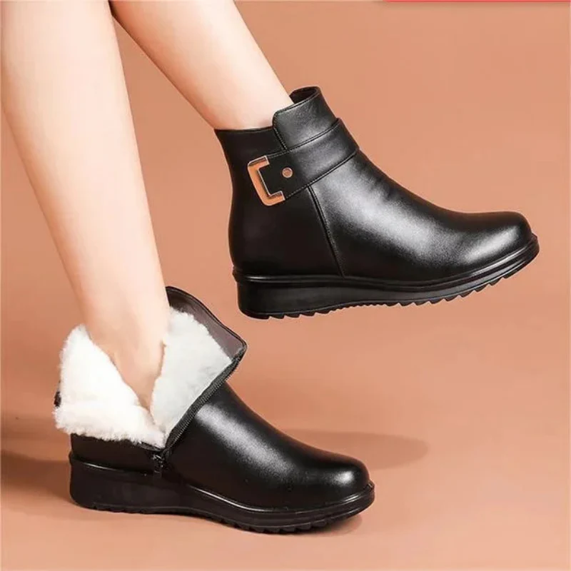 Damen Winter Stiefeletten | Warm Gefüttert mit Schnallendetail