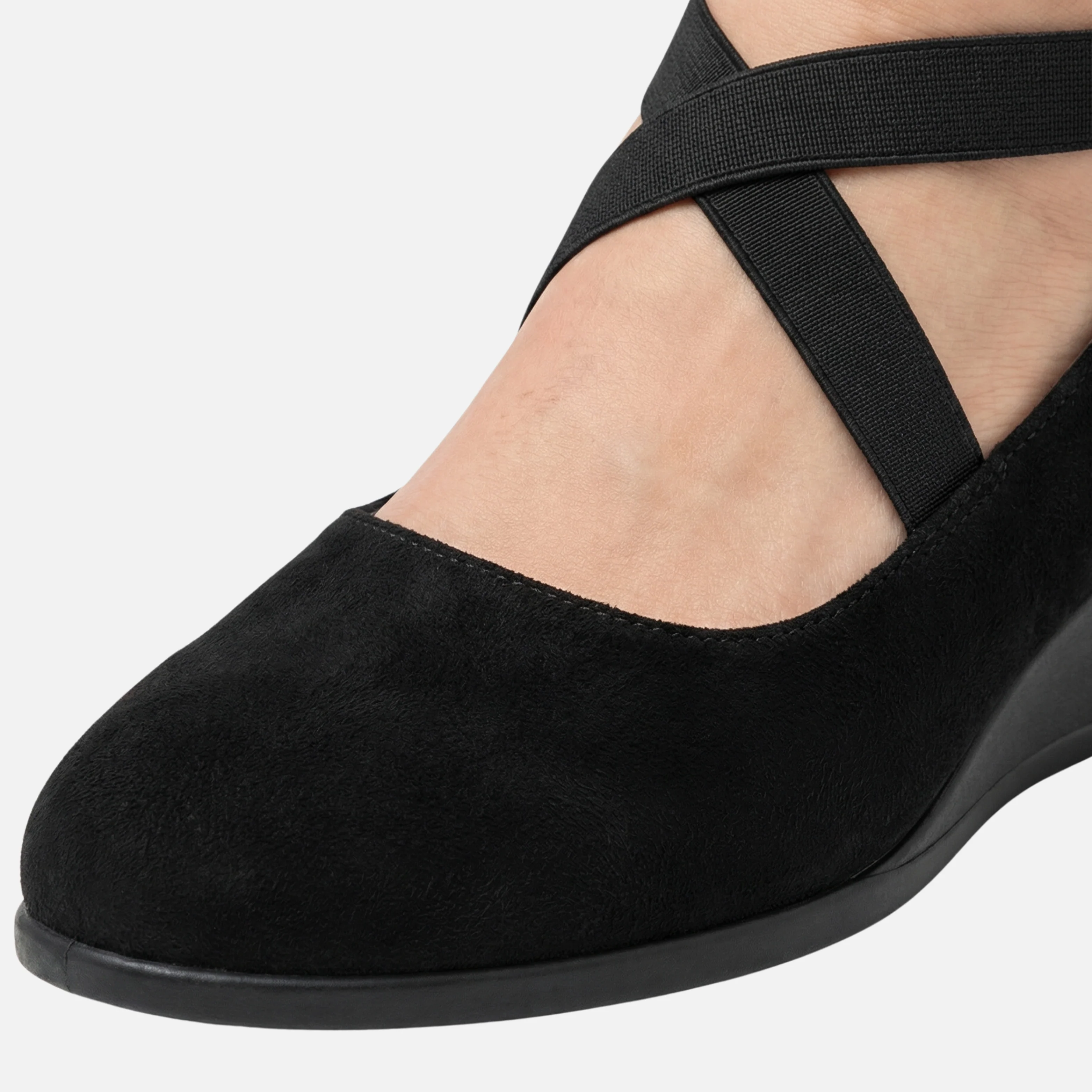 Ortrud | Damen Schuhe Keilabsatz Geschlossene Spitze – Keil Pumps Spitze Damen - Image 6