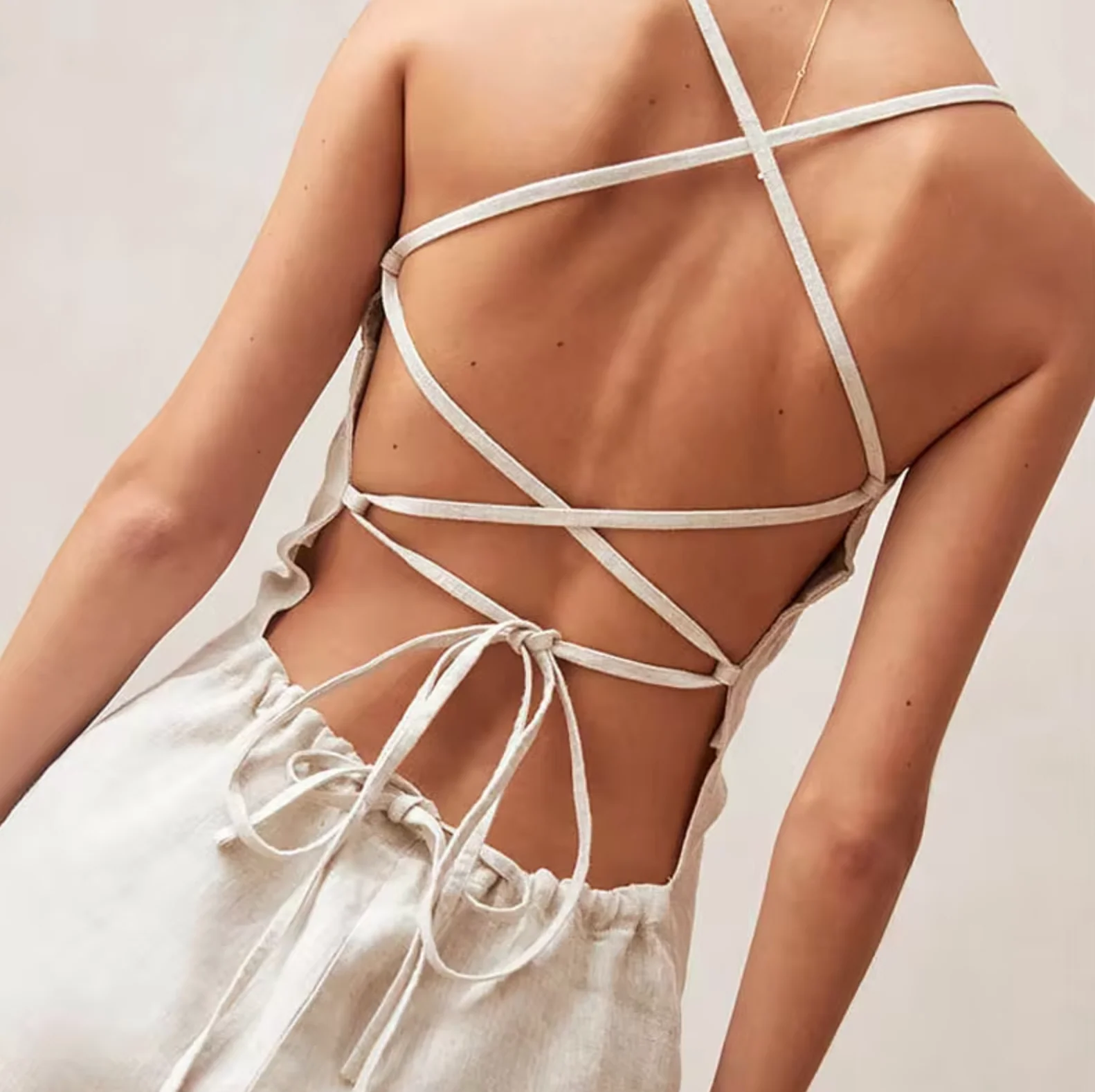 Daniela | Elegantes und stilvolles Minikleid - Image 2
