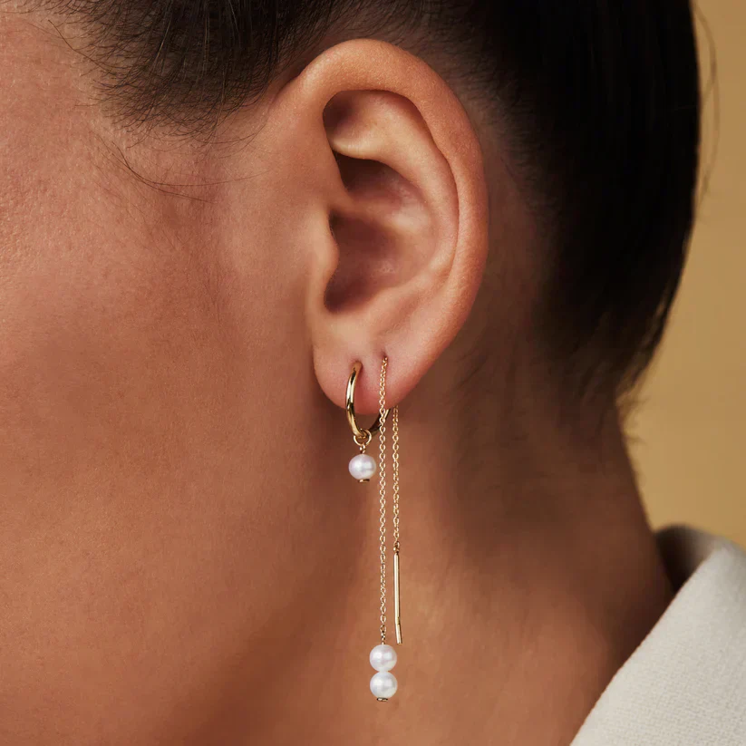 Delia Crest Earrings | Gold