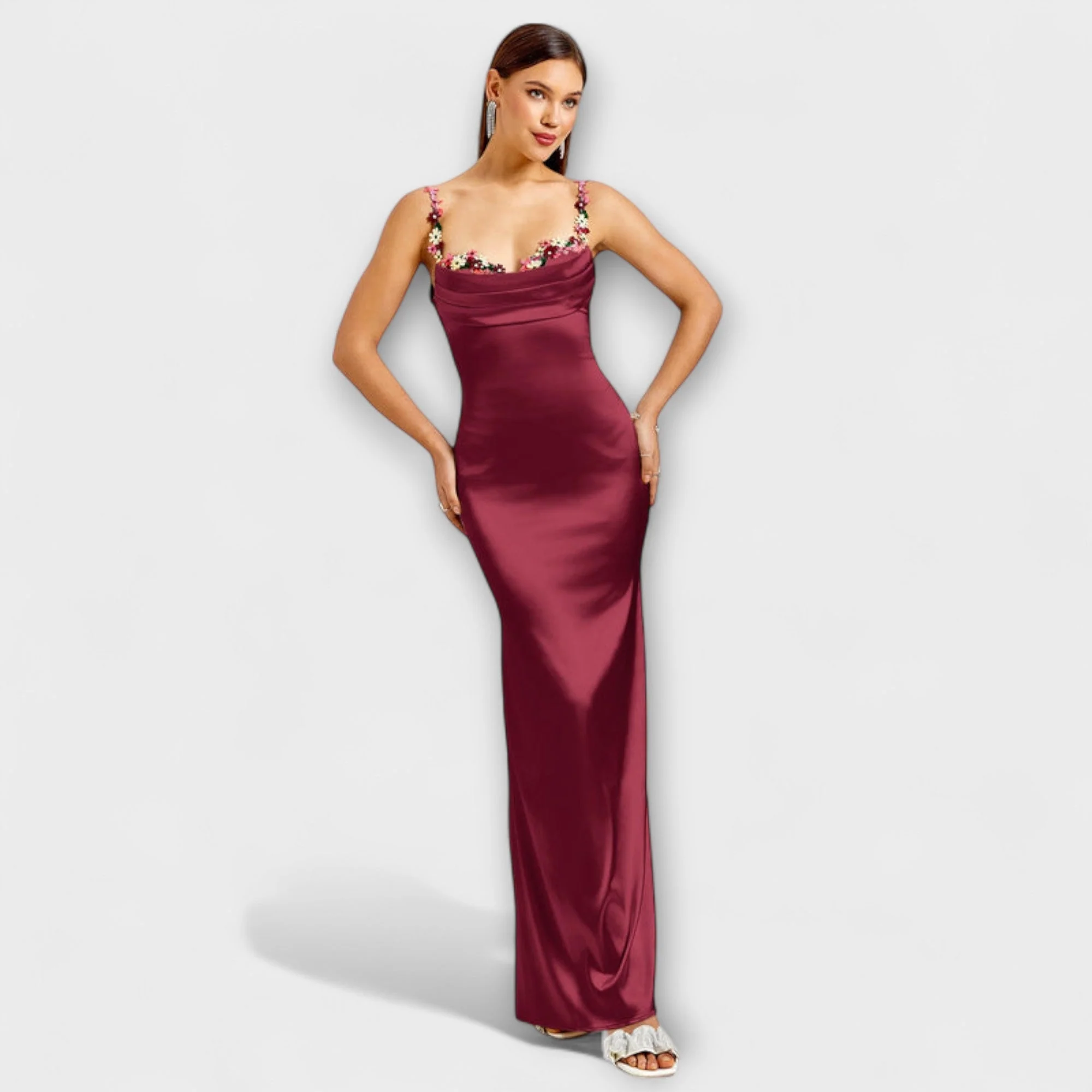 Eira - Satin Kleid mit dekorativen Details und Schnürung im Rücken - Image 5