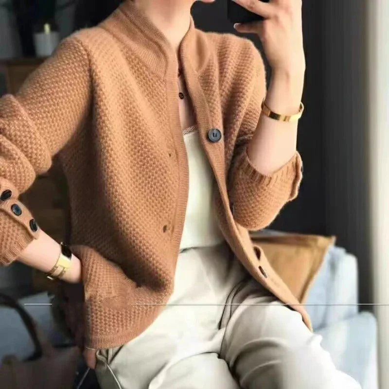 Elegante Damen Strickjacke | Kurze Jacke Mit Knöpfen - Image 2