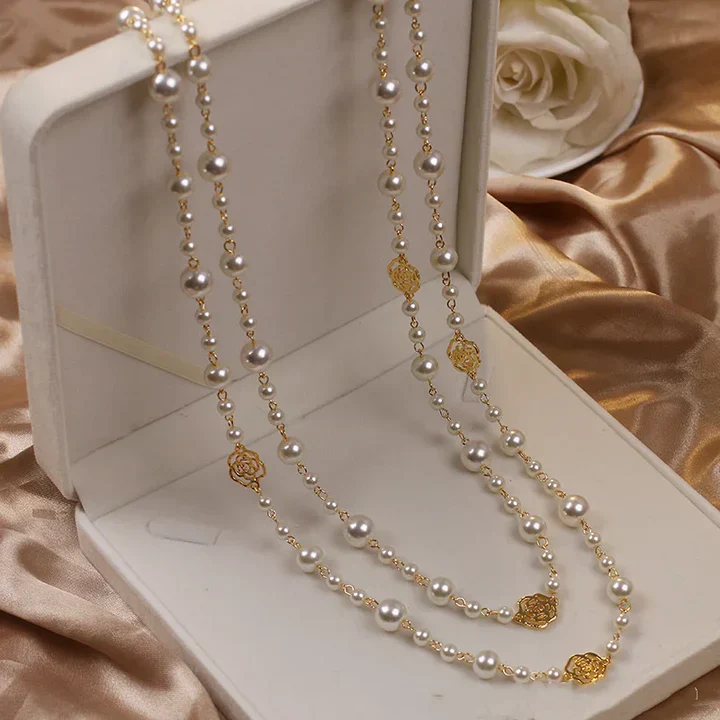 Elegante Goldperlenkette