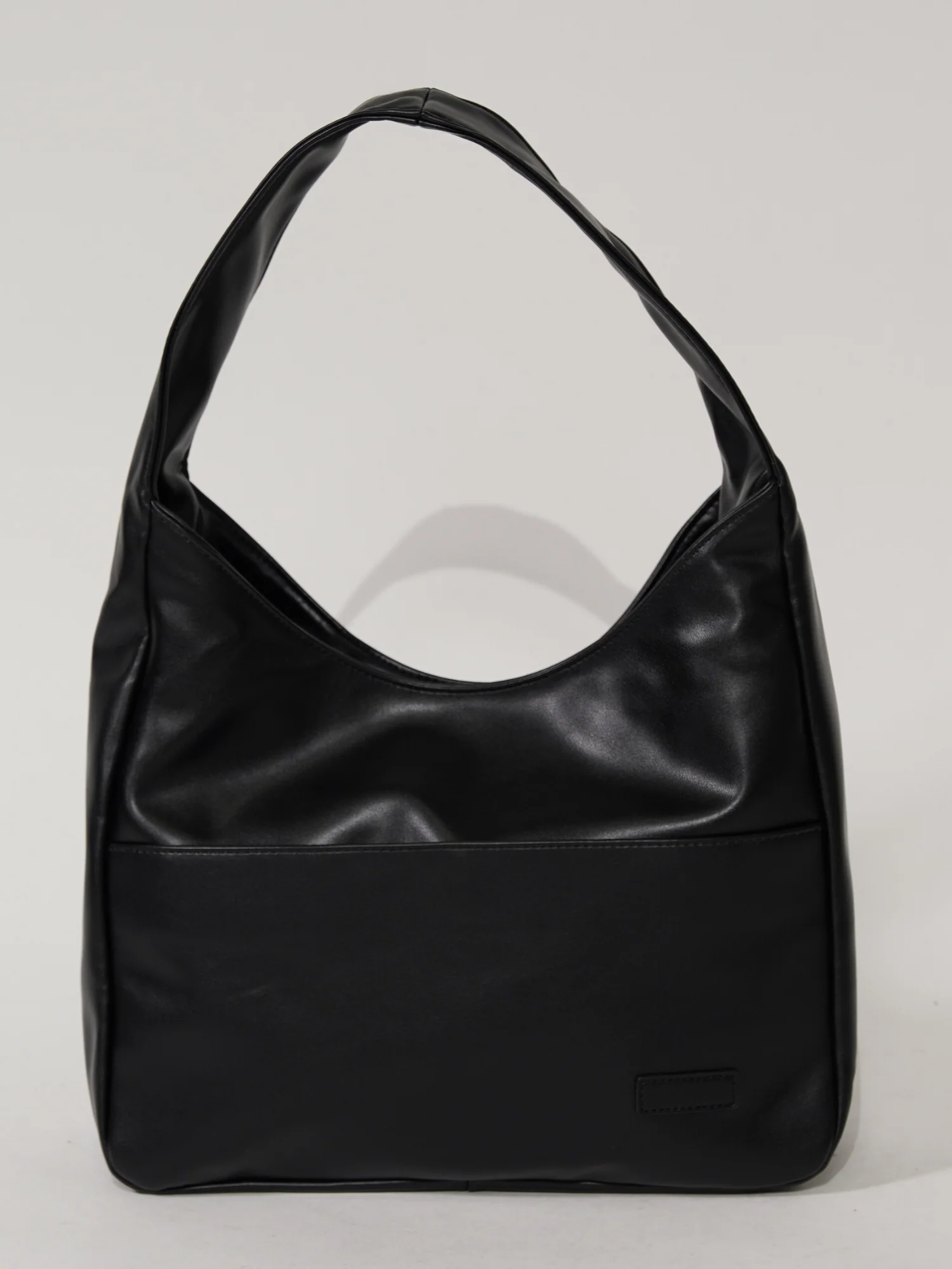 Elegante runde Schultertasche für Damen aus veganem Leder - Image 10