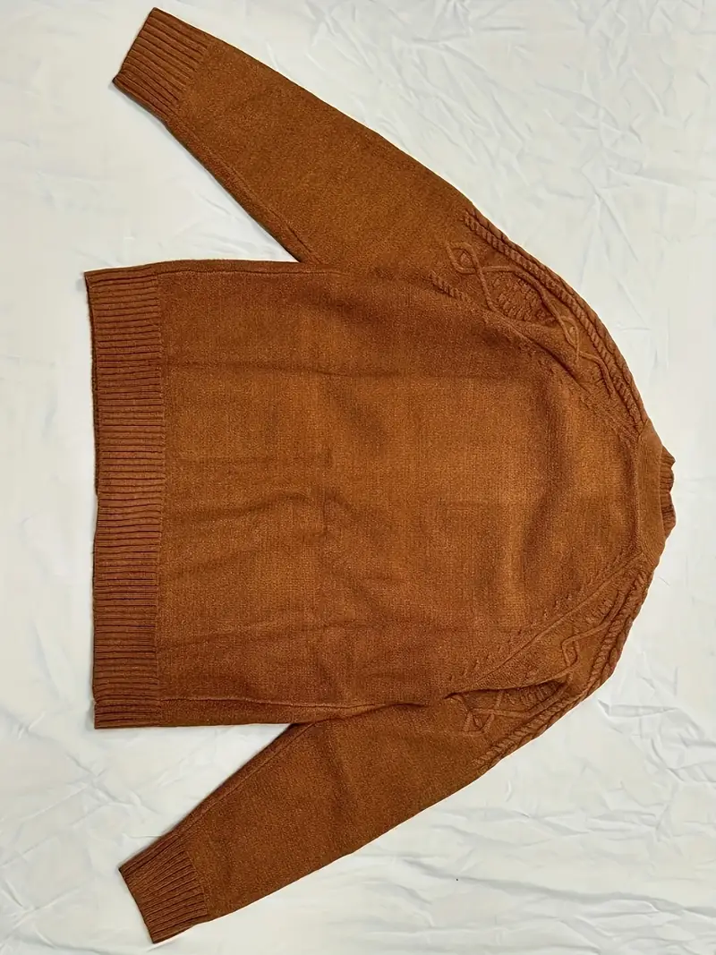 ELEGANTER BRAUNER KABELSTRICK-CARDIGAN | STILVOLL, KOMFORTABEL, VIELSEITIG