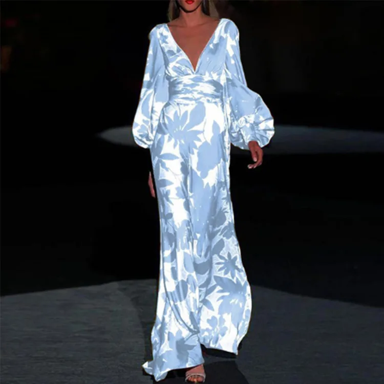 Elegantes Kleid mit V-Ausschnitt - Image 4