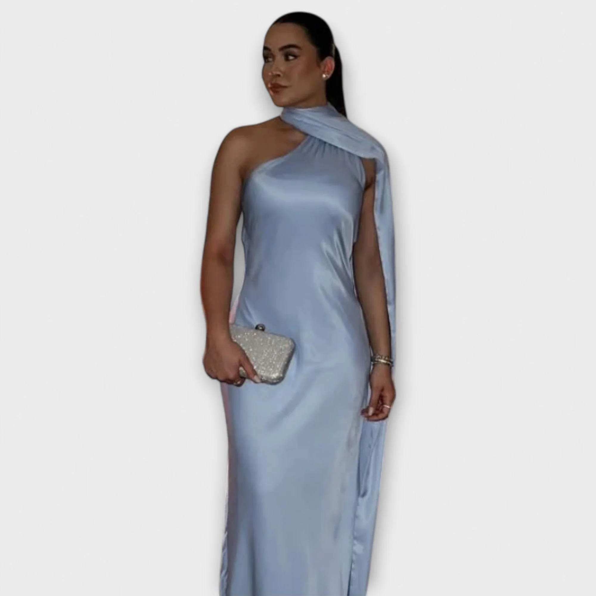 Elegantes Off-Shoulder Halter Maxikleid - Image 8
