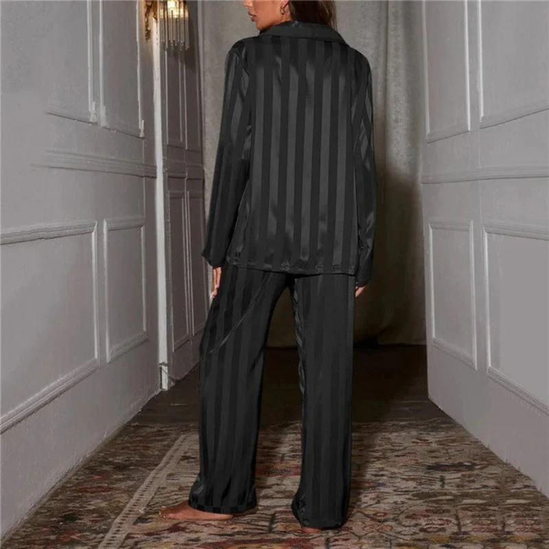 Elegantes Pyjama-Set für Damen | Twin - Image 12