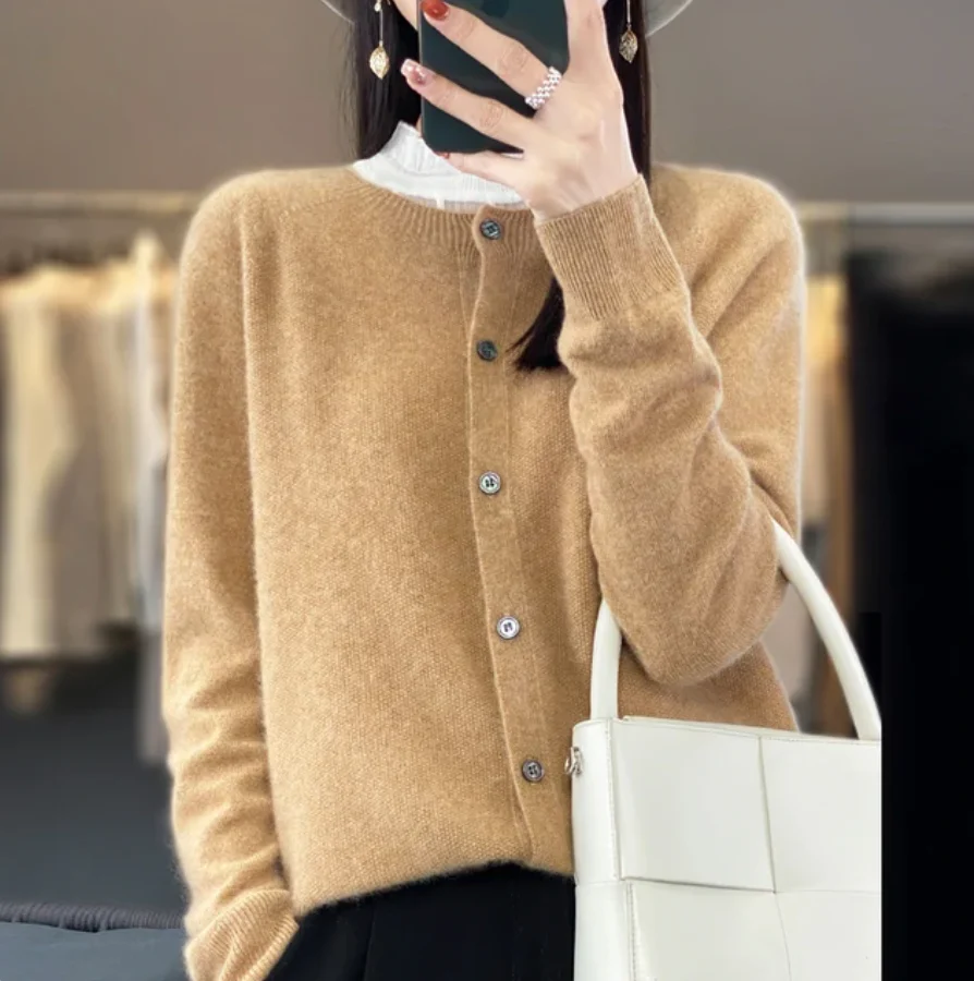 ELLA - KUSCHELIGE STRICKJACKE AUS WOLLE - Image 7