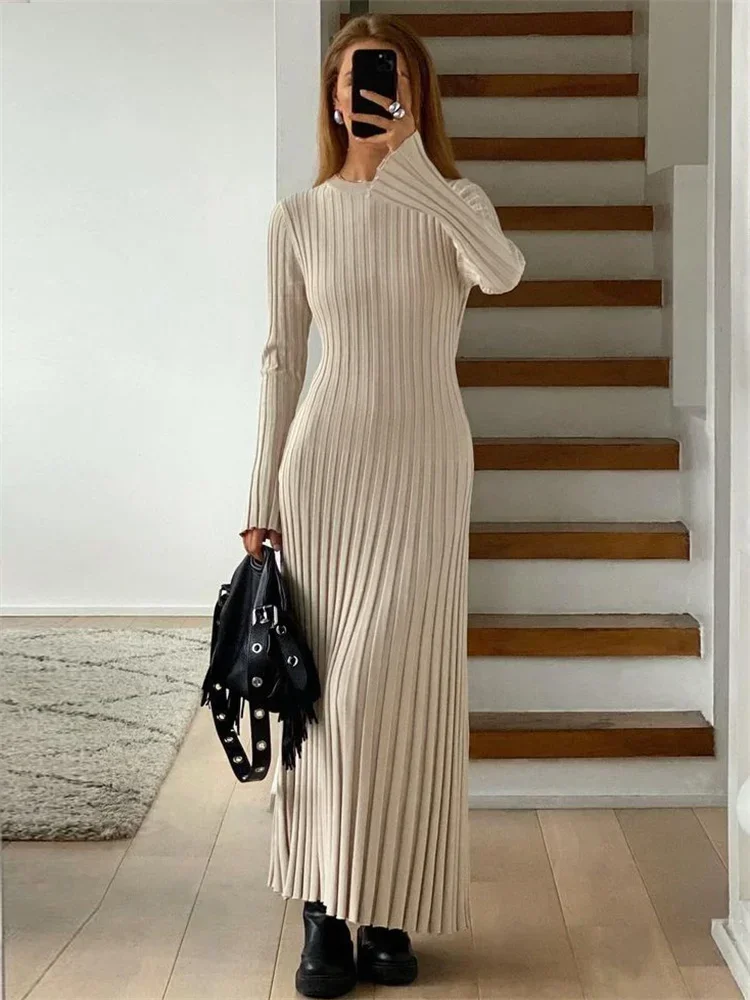 Elora | Strickkleid mit Schnürung - Image 6