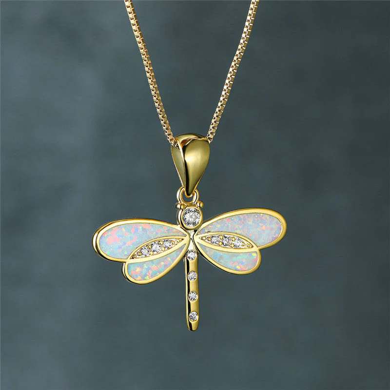 Elunaria – Libellen-Collier mit schimmerndem Akzent - Image 4