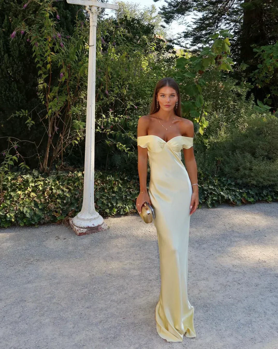 Emory - Rückenfreies Maxikleid aus Satin