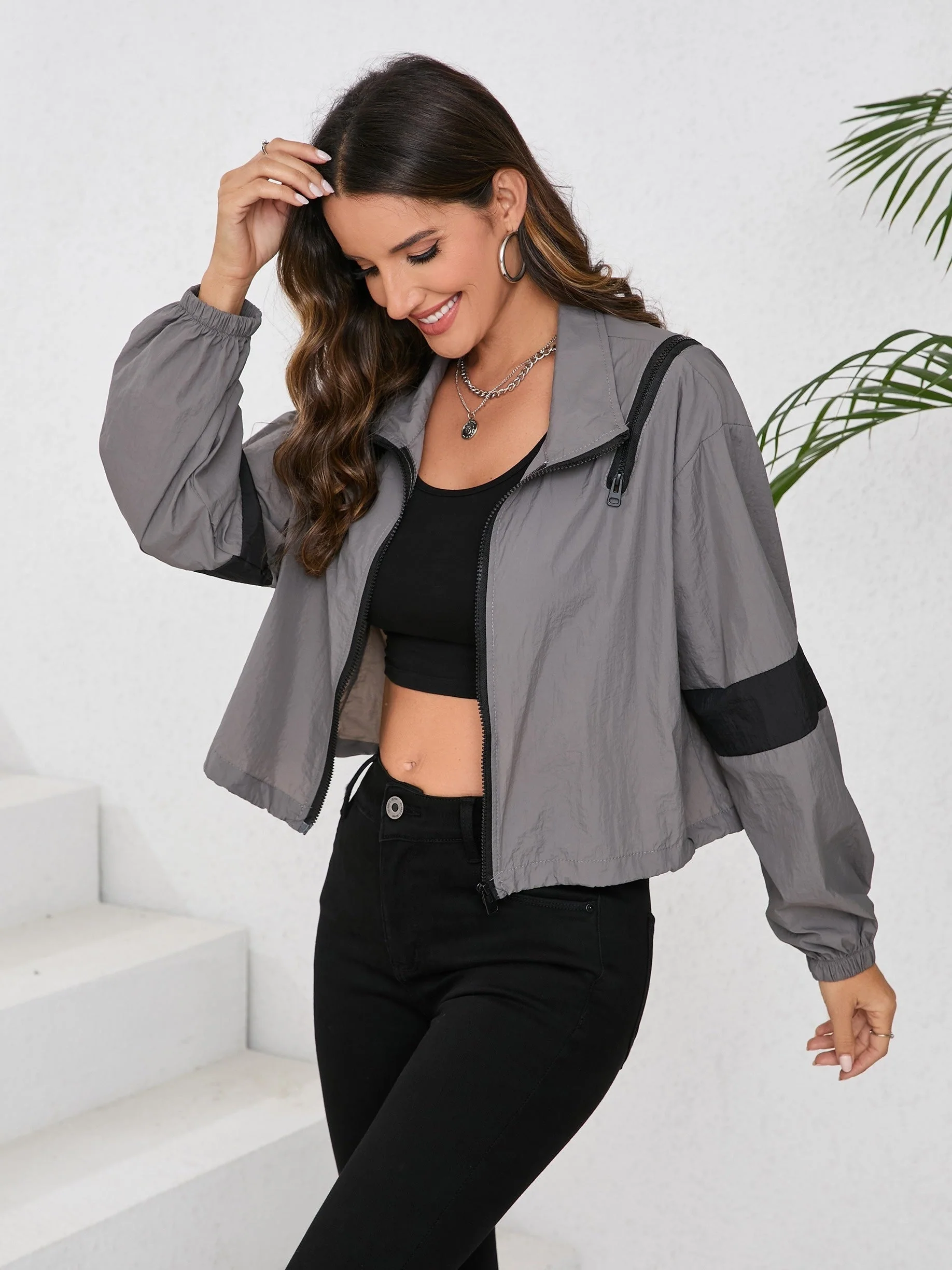 Evaro | Atmungsaktive Damenjacke für Sommer Cropped Fit - Image 10