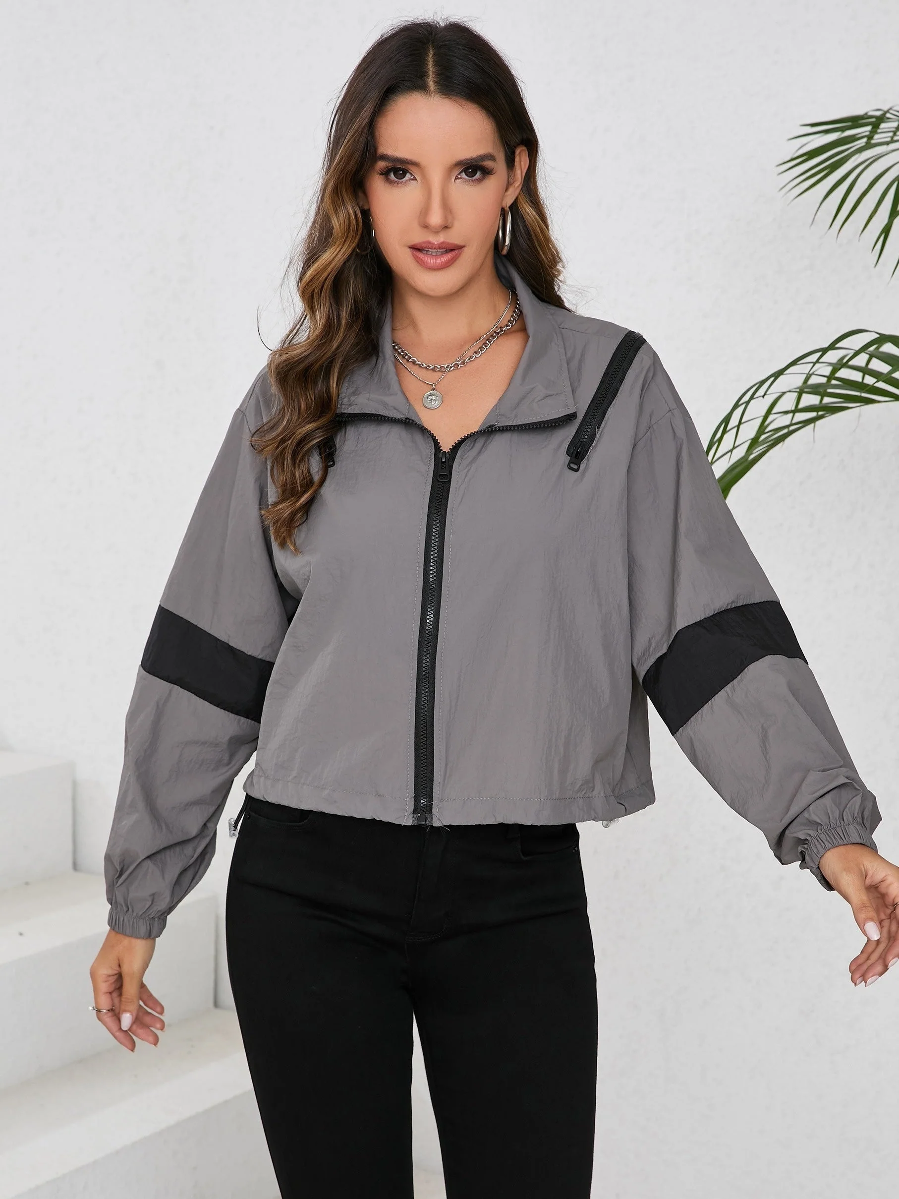 Evaro | Atmungsaktive Damenjacke für Sommer Cropped Fit - Image 5