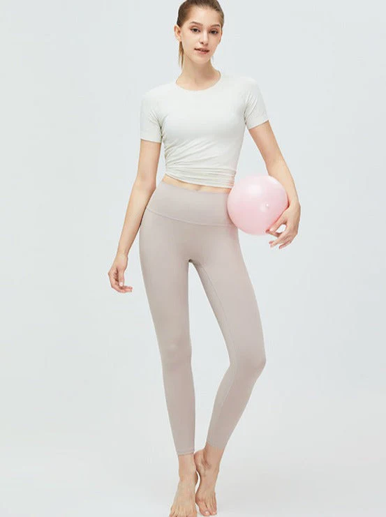 Filaro | Flexibles Crop Top für Damen Slim Fit Weiß - Image 5