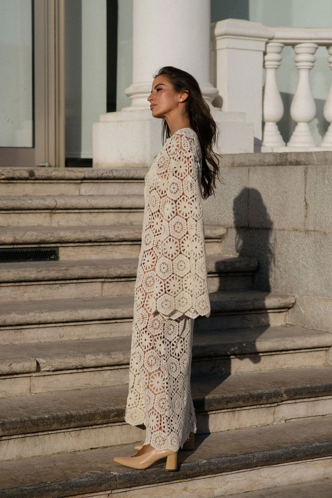 Fina | Langärmeliges Kleid mit Spitzenbestickung - Image 3