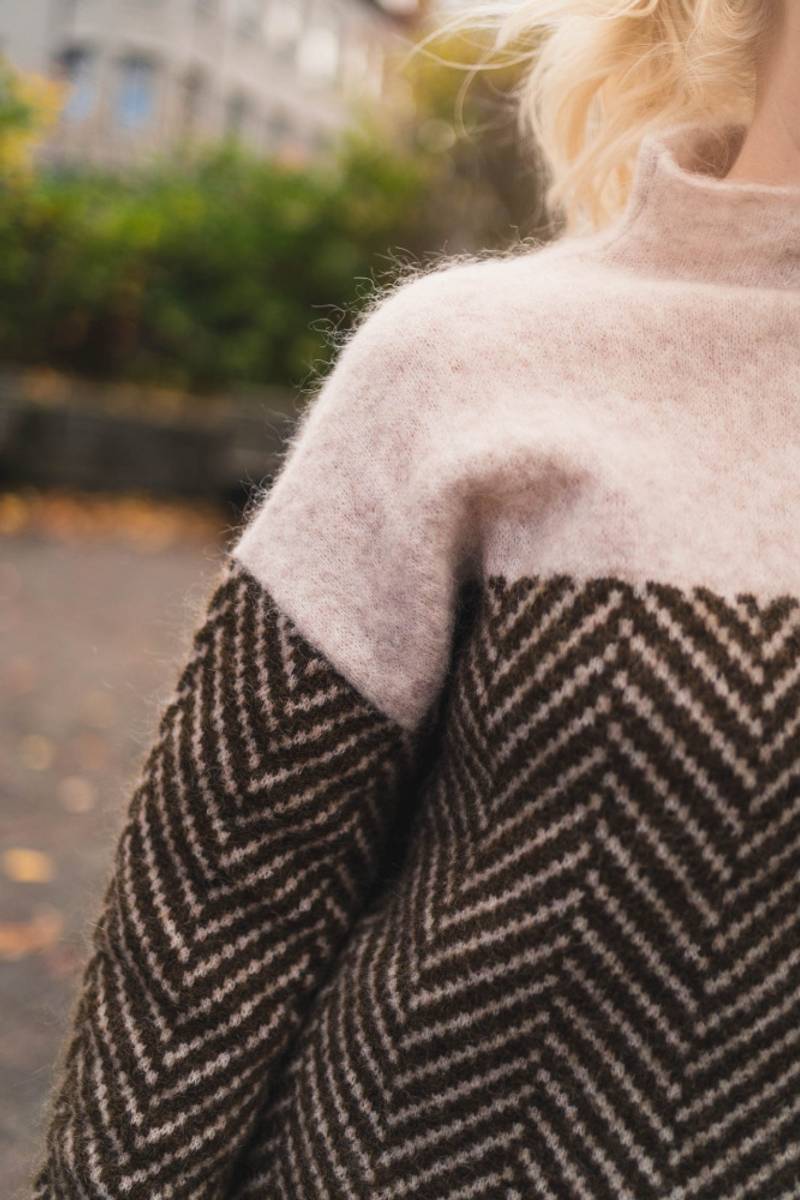 Fleur | Premium Rollkragenpullover aus edlem Strick - Image 4