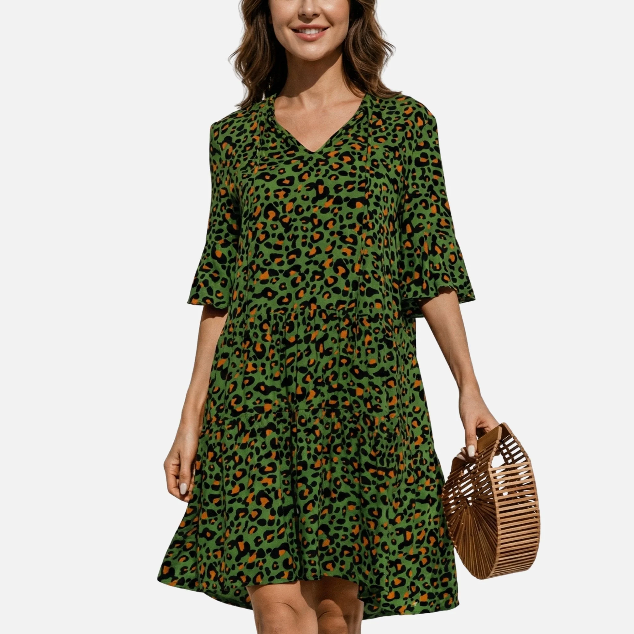 Waltraud | Damen Fließendes Midikleid Leoparden V-Ausschnitt – Leo Midi Kleid - Image 3