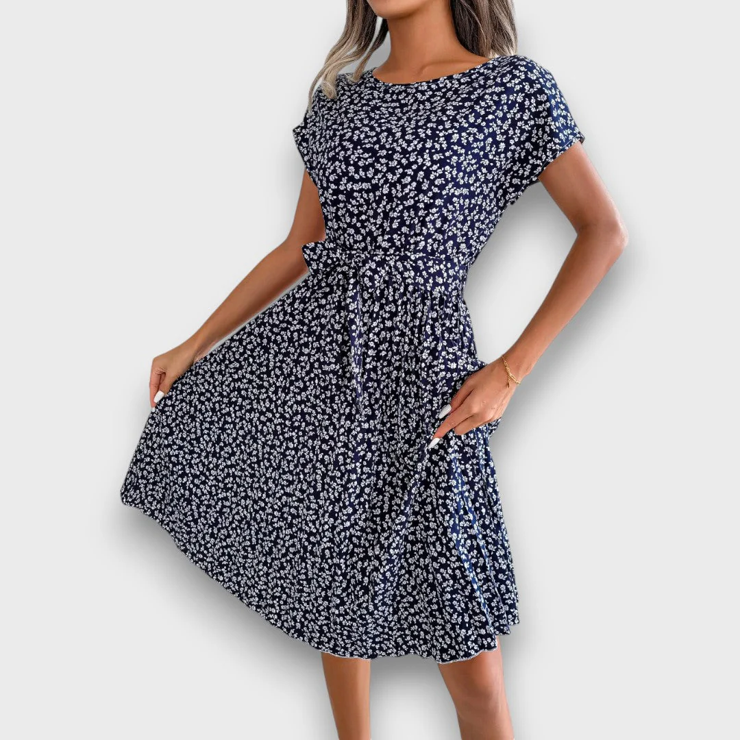 Florienne – Faltenkleid mit verspieltem Charme - Image 9