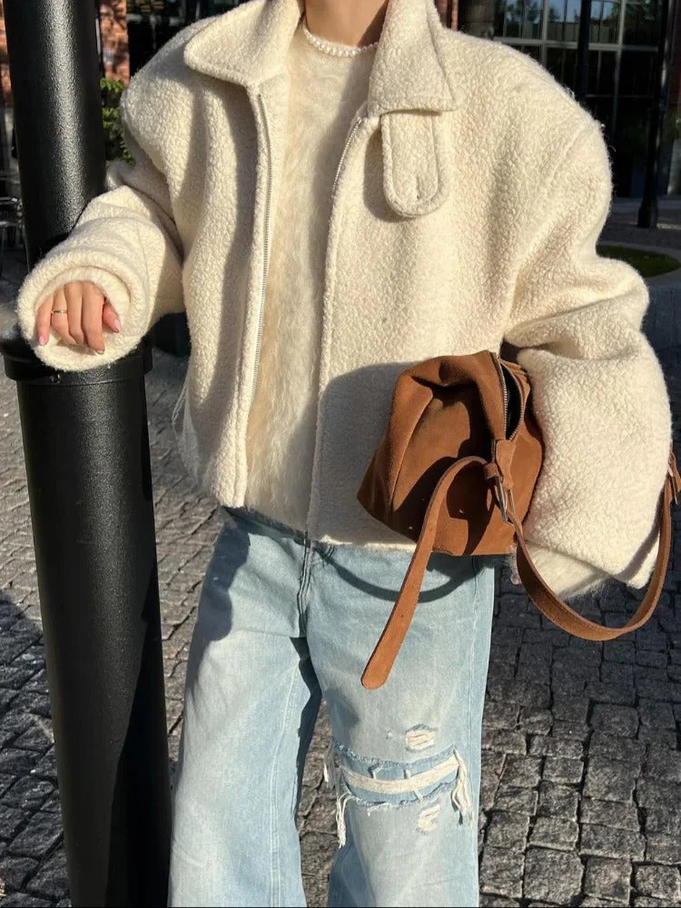 Fluff Chic Wolljacke für Frauen - Image 5