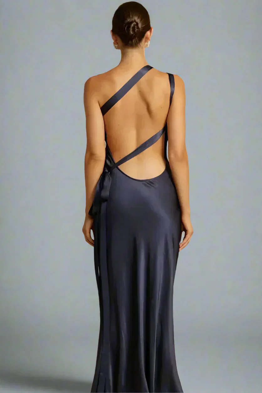 GalaGlide Ein-Schulter Maxi-Kleid – Elegantes asymmetrisches Kleid mit offener Rücken