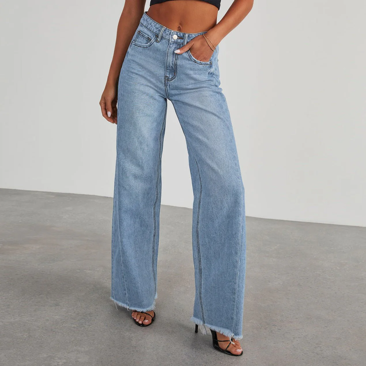 Gemma High-Waist-Jeans mit weitem Bein - Image 2