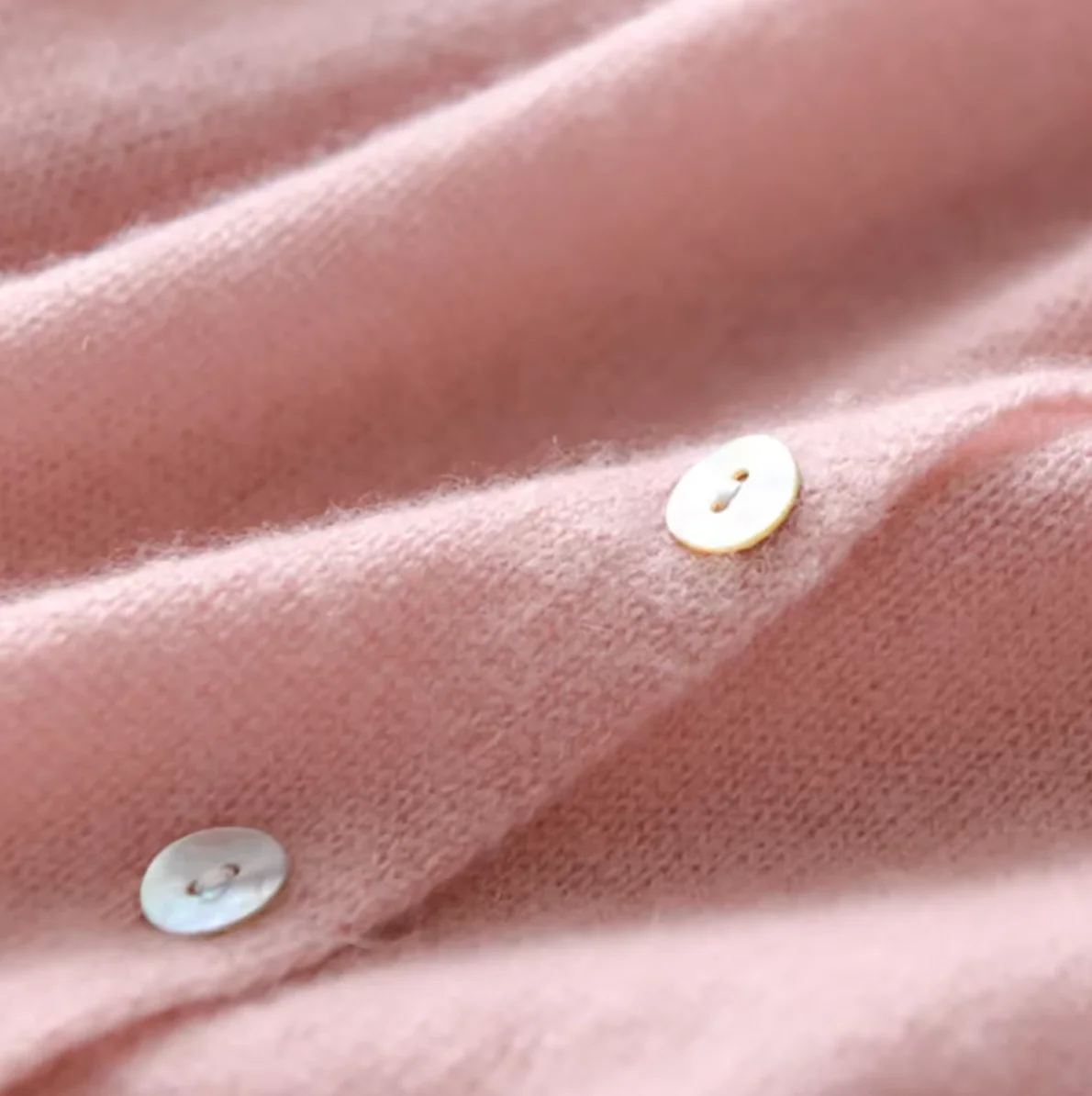 Gemütlicher Anthrazit-Cardigan mit Knöpfen – Mühelose Eleganz - Image 3