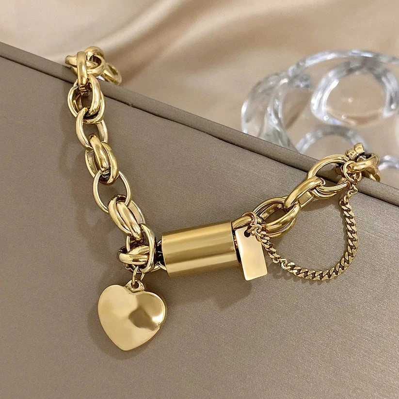 Gemütliches Chunky-Armband in Gold - Image 4