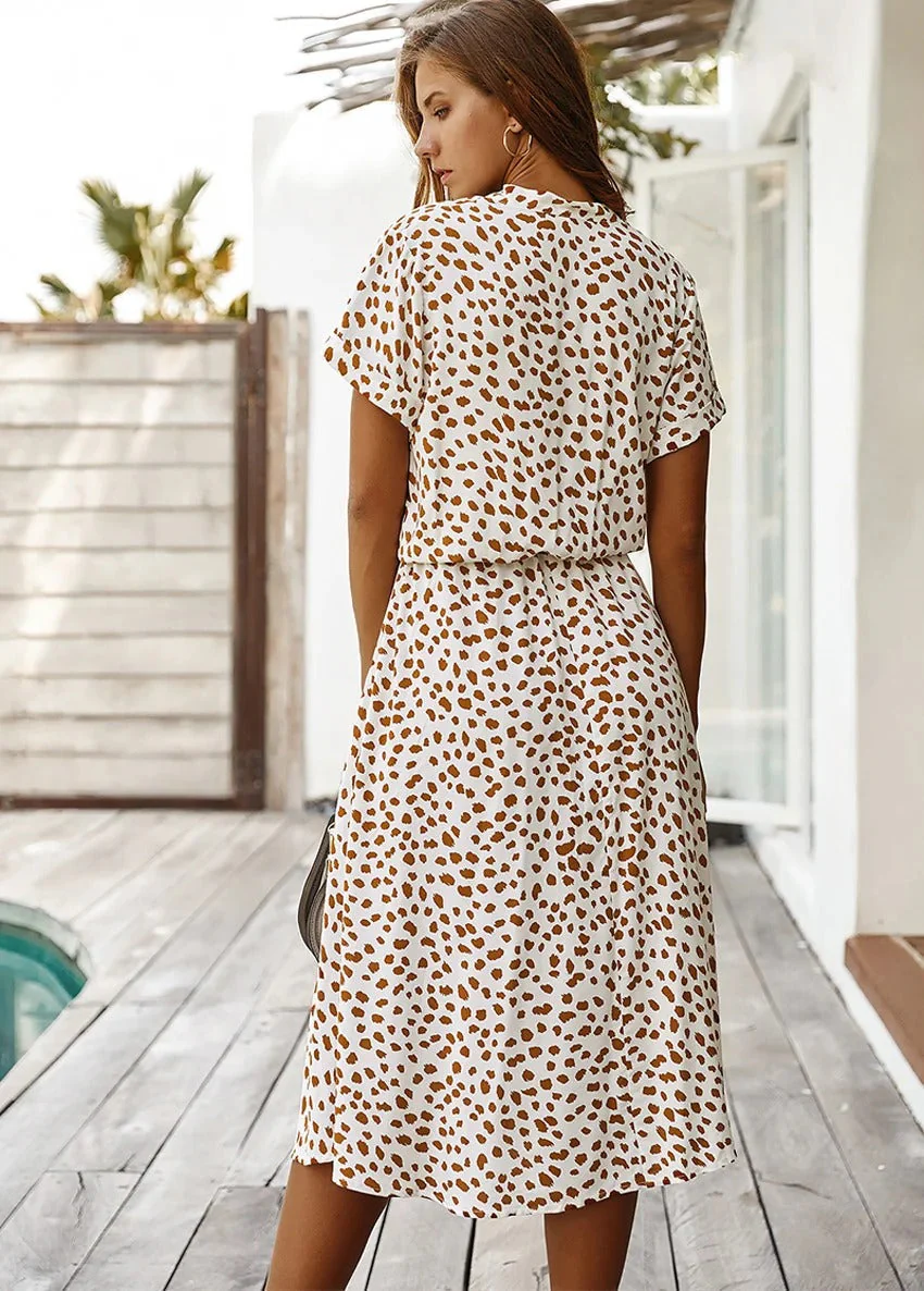 Georgia | Sanft gepunktetes Midi-Kleid mit Knopfdetails - Image 3