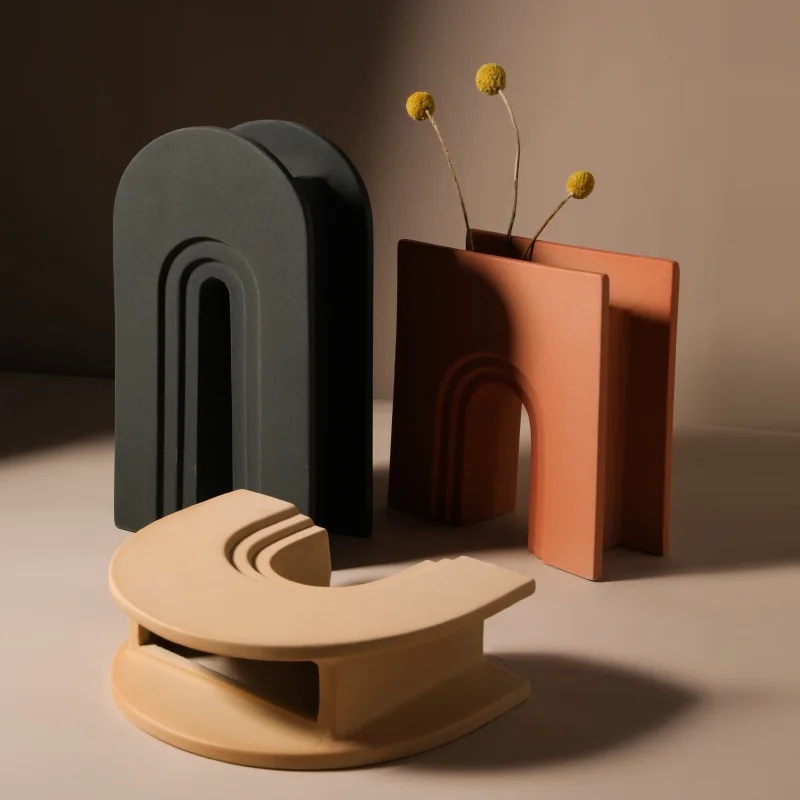 GeoSculpt Handgefertigte Keramikvase – Modernes Geometrisches Design - Image 2